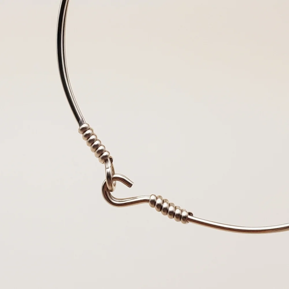 Beautiful 3 Freshwater Pearl Gold Bangle - Picture 7 of 10